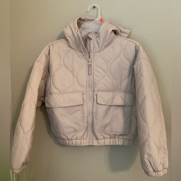 Old Navy Other - NWOT Kids Old Navy puffer jacket. Mauve color. Size M (8).